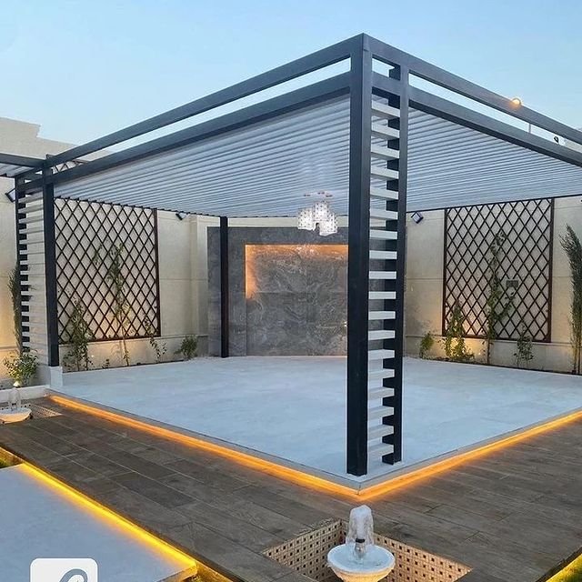 مظلات حدائق بتصاميم أنيقة توفر الراحة والحماية من الشمس في الهواء الطلق.