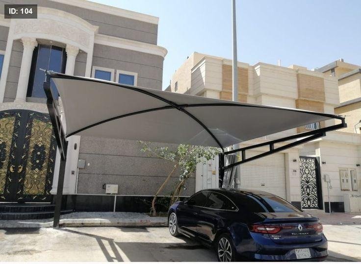مظلات سيارات متينة تحمي السيارة من الحرارة الزائدة والأشعة فوق البنفسجية.